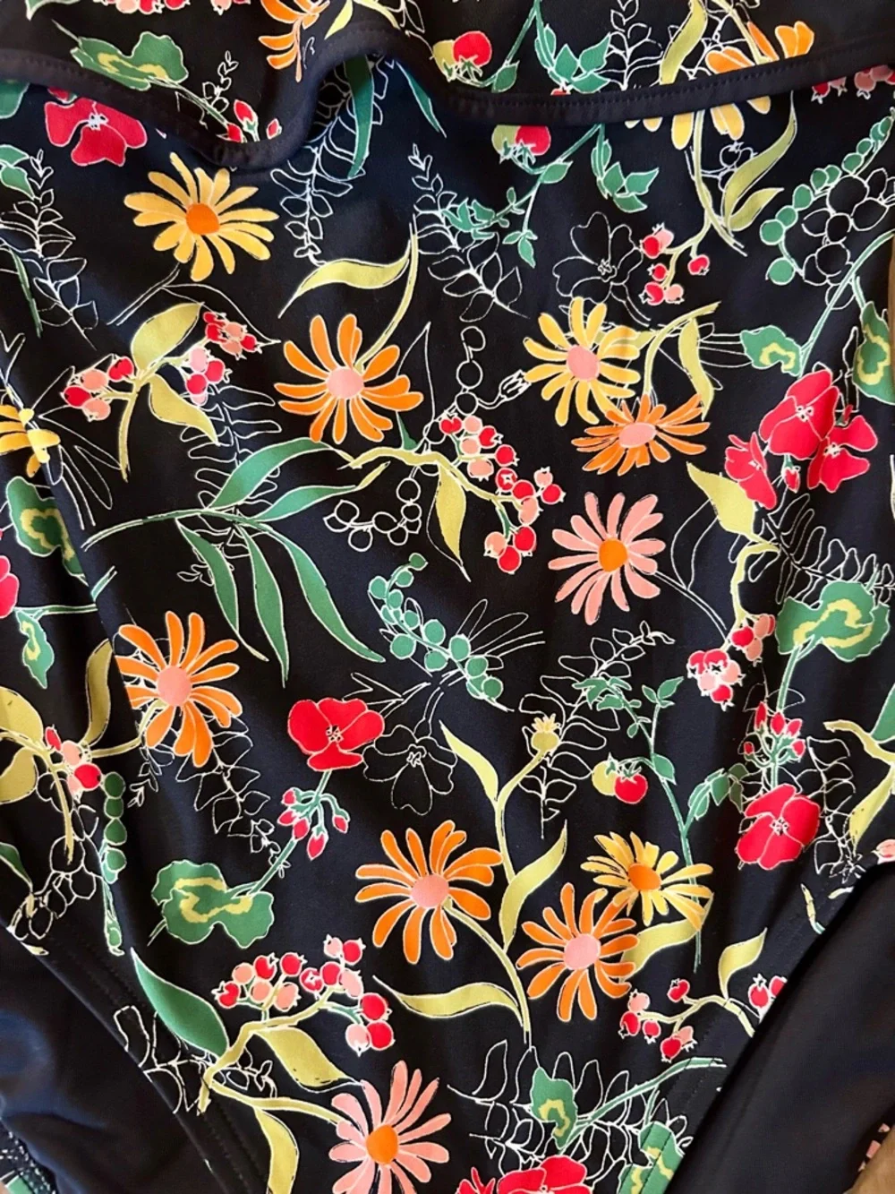 KATE SPADE Black Floral Off-Shoulder Ruffle‎ One-Piece Roof top Garden. XS.